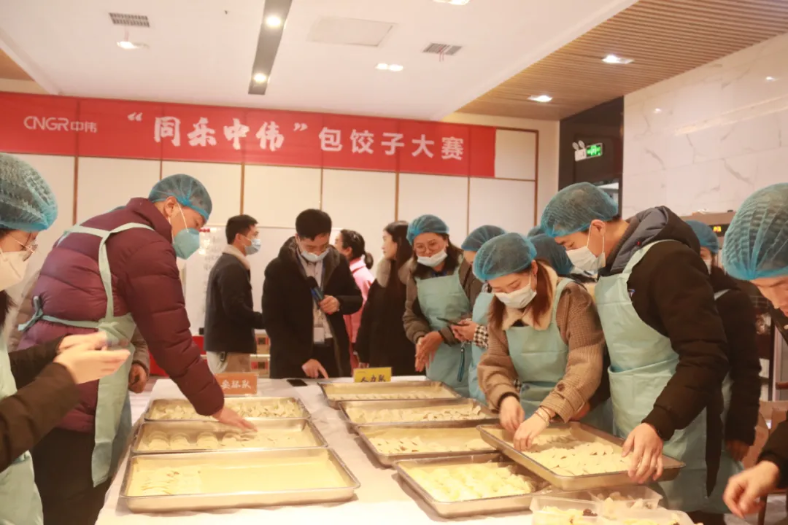 以爱为家 一路过年丨抖圈.为dU而生新资猜中部产业基地发展迎新春主题系列活动