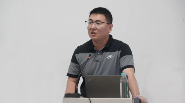 葆初心 再创业 | 于鹏：不论凌晨几点，，，，，，，只想解决问题快一点