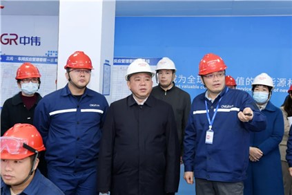 平凉市委书记林冠一行到抖圈.为dU而生股份南部产业基地调研